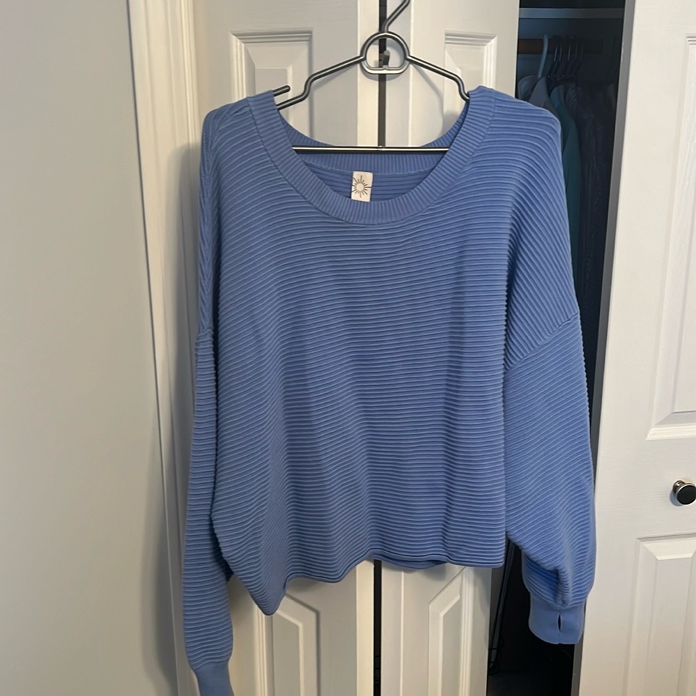 Aerie cropped sweater top